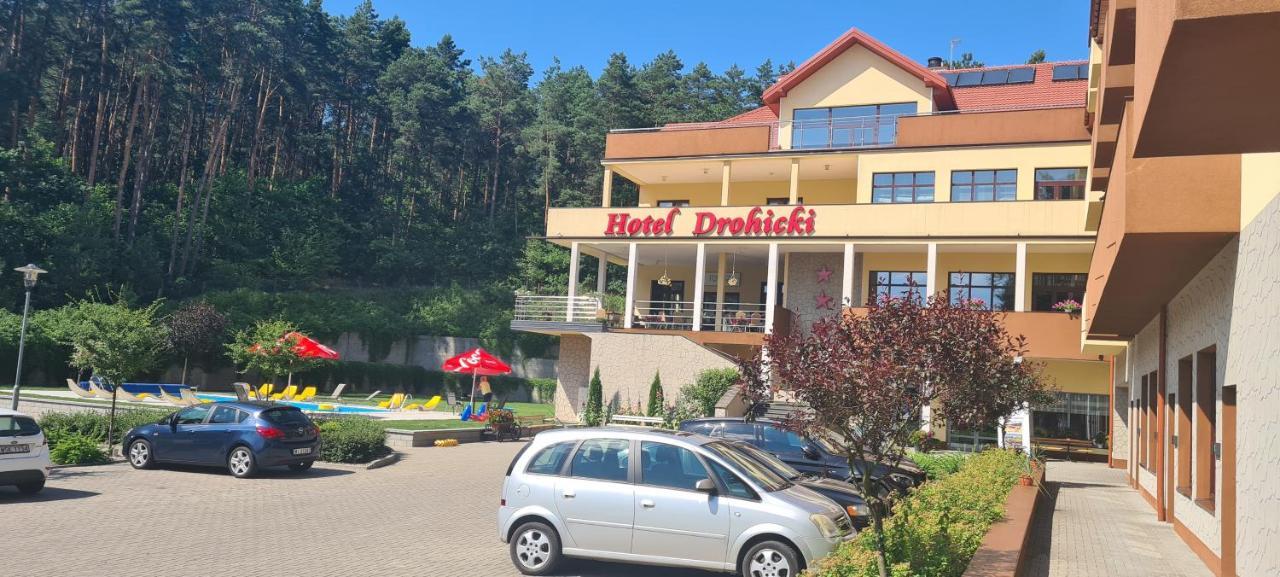 דרוהיצין Hotel Drohicki מראה חיצוני תמונה