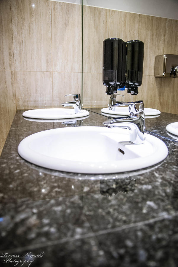 דרוהיצין Hotel Drohicki מראה חיצוני תמונה