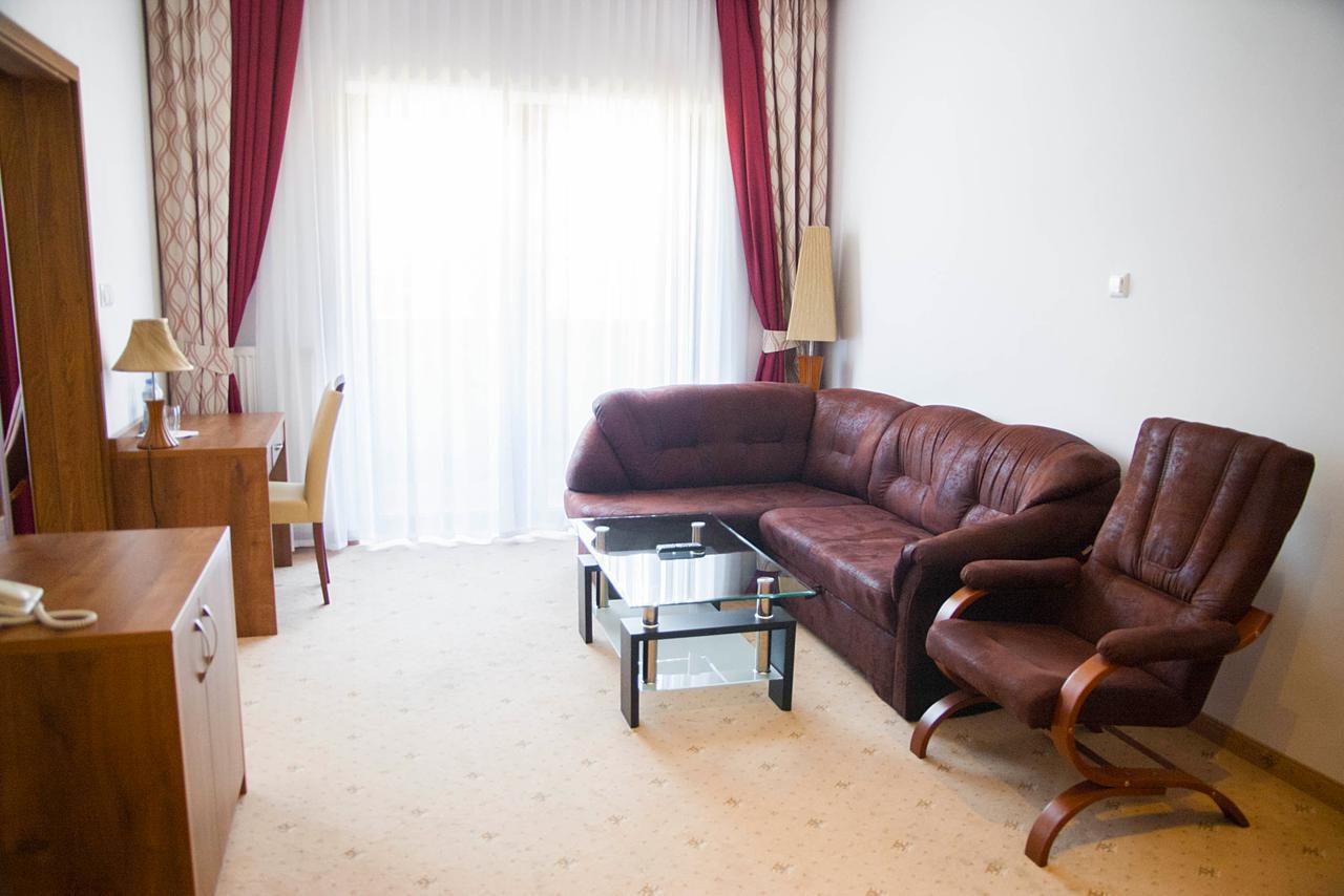 דרוהיצין Hotel Drohicki מראה חיצוני תמונה
