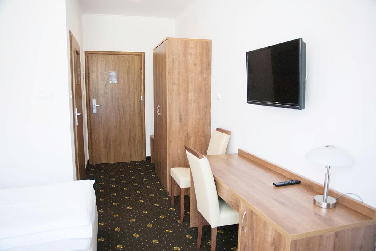 דרוהיצין Hotel Drohicki מראה חיצוני תמונה
