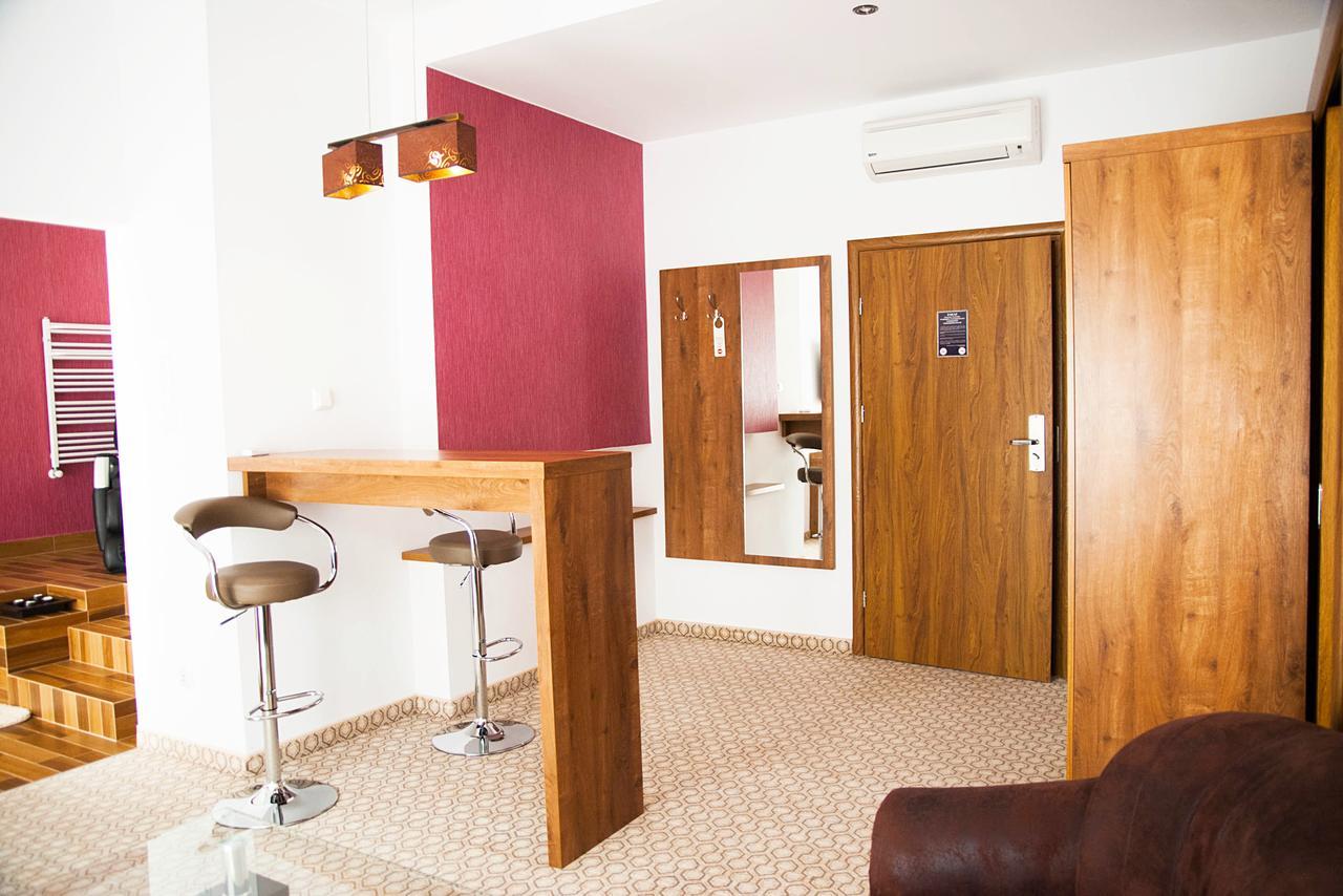 דרוהיצין Hotel Drohicki מראה חיצוני תמונה